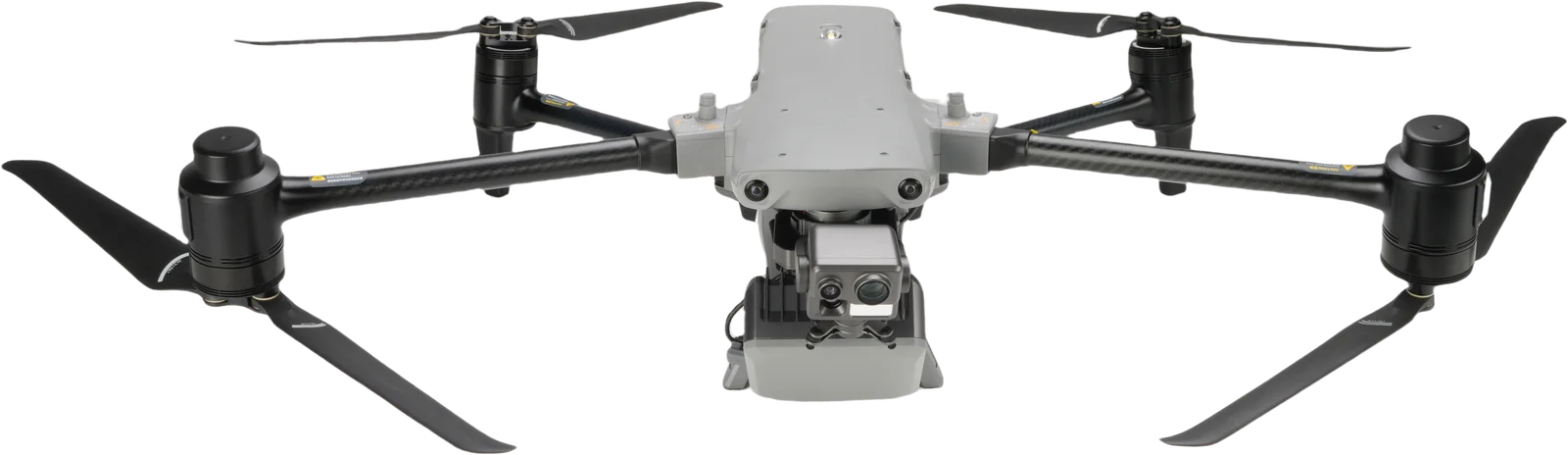 Alpha Tracer in Flugposition von vorn